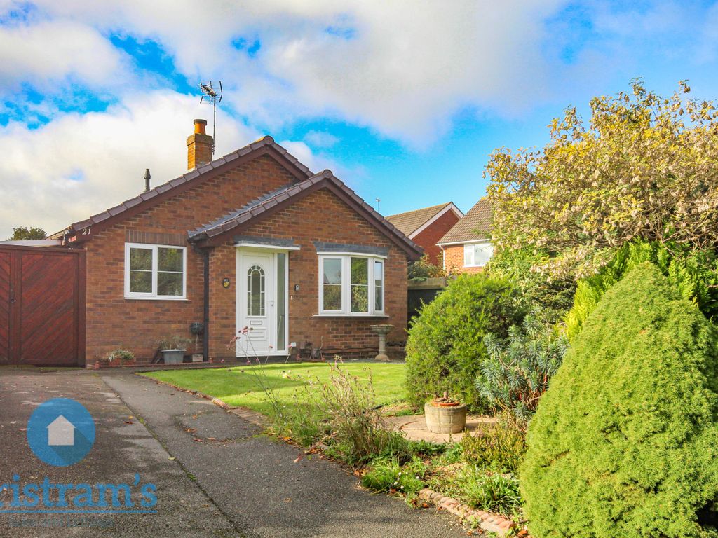 2 bed detached bungalow for sale in Rugeley Avenue, Long Eaton, Nottingham NG10, £300,000 Zoopla