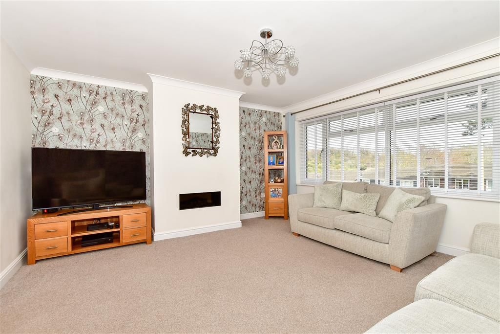 4 bed detached house for sale in Sherwood Avenue, Walderslade, Chatham
