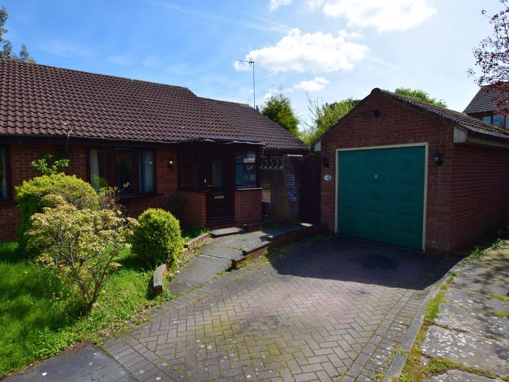 3 bed semidetached bungalow for sale in Fledburgh Drive, Sutton