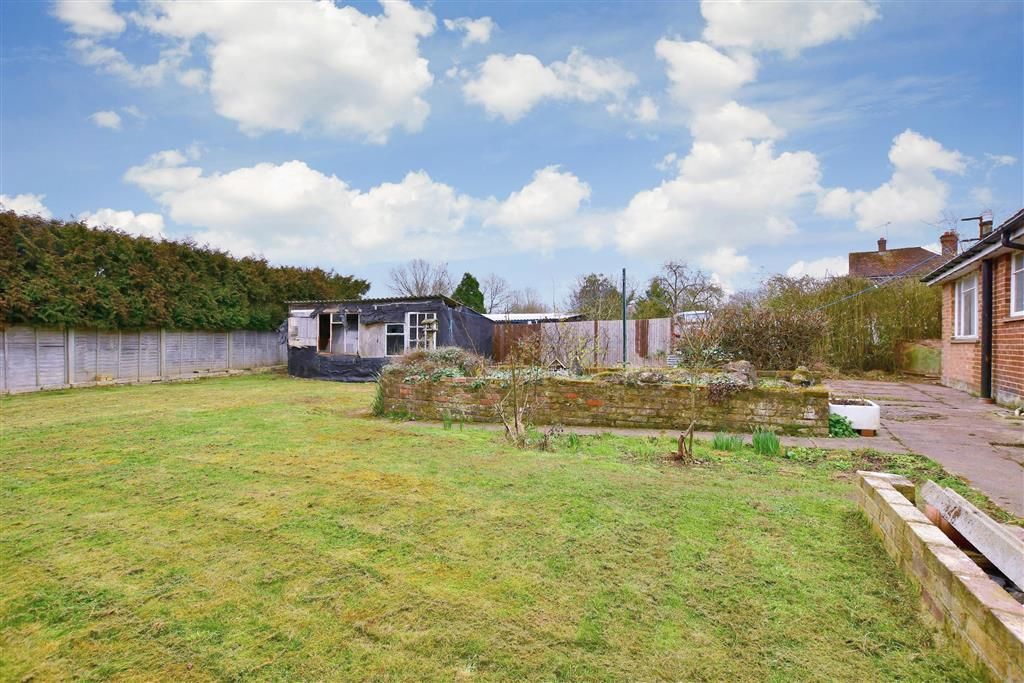 3 bed bungalow for sale in Staplehurst Road, Marden, Kent TN12 Zoopla