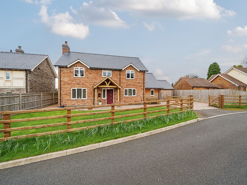 3 bed detached house for sale in White Lions Meadow, Lyonshall, Kington