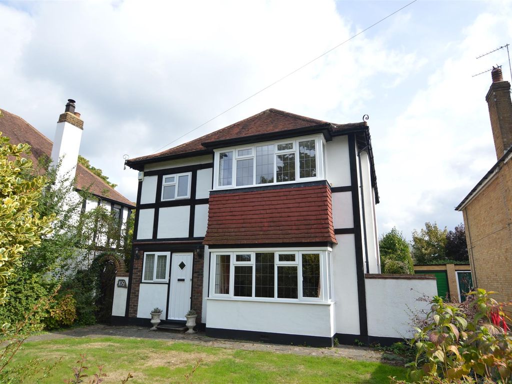 3 bed detached house for sale in Coulsdon Road, Old Coulsdon, Coulsdon