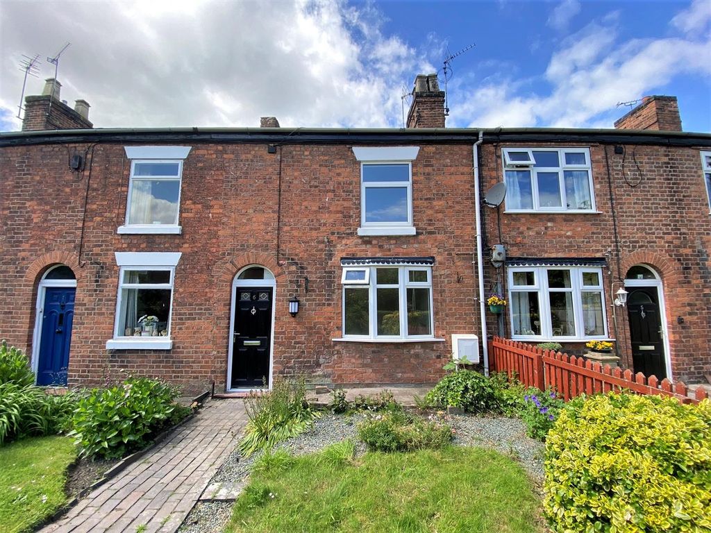 2 bed cottage for sale in Laburnum Avenue, Nantwich CW5 Zoopla