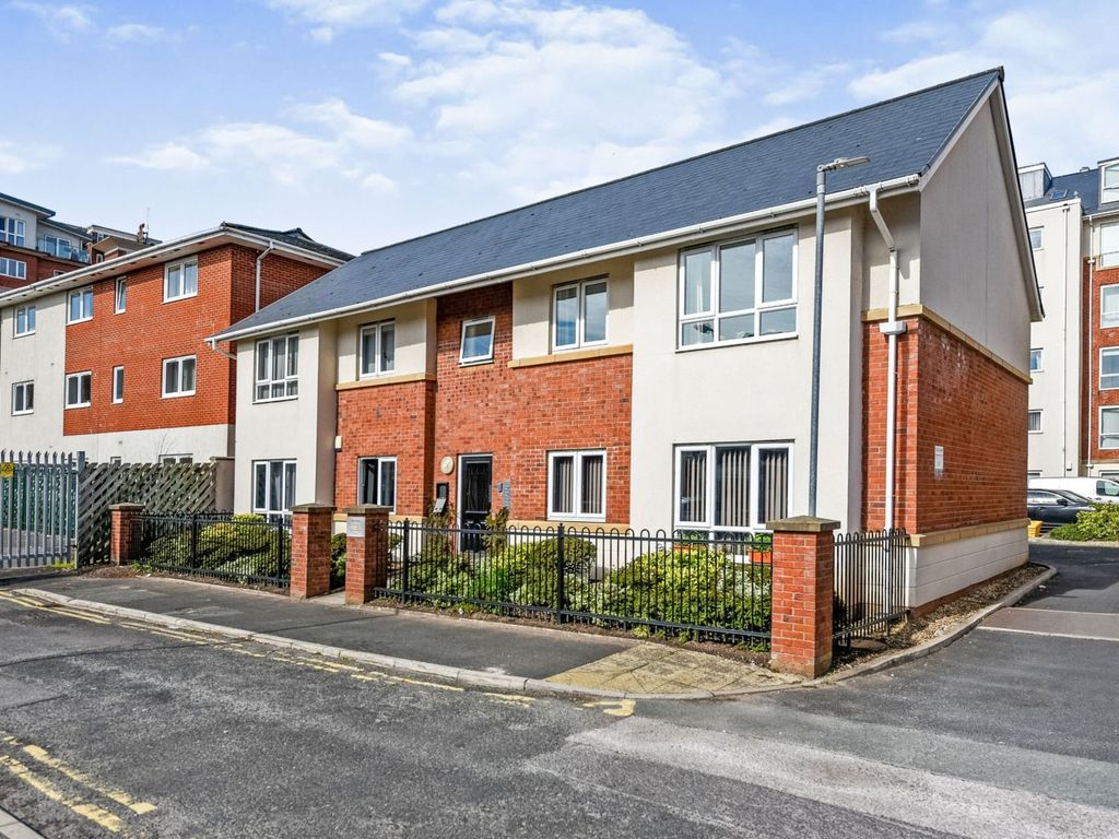Hoghton Grove, Southport PR9  