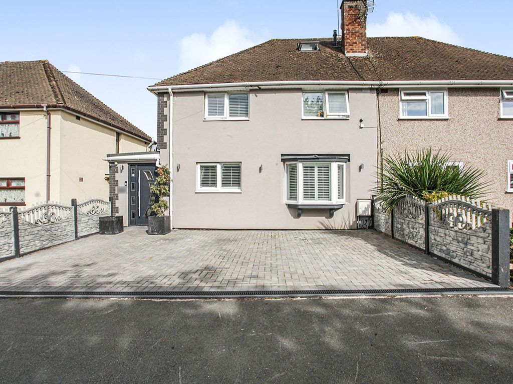 3 bed semidetached house for sale in Sycamore Crescent, Gun Hill
