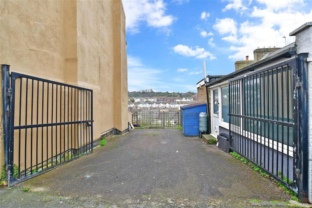 3 bed end terrace house for sale in Tower Hill, Dover, Kent CT17 Zoopla