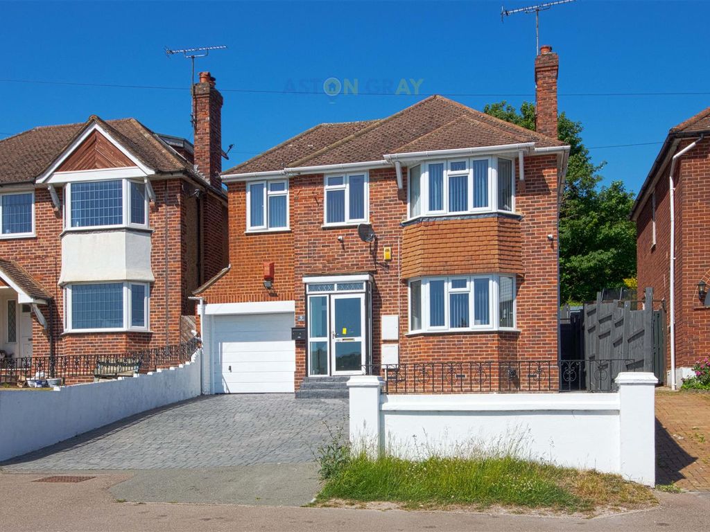 3 bed detached house for sale in Guinions Road, High HP13 Zoopla