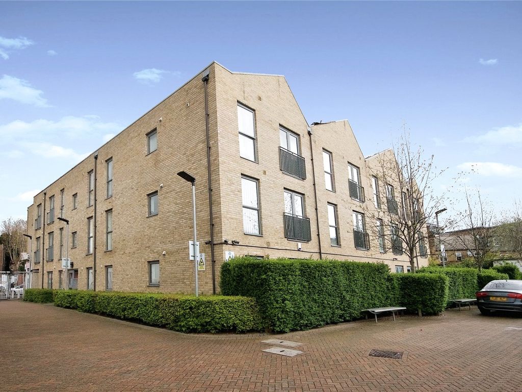 1 bed flat for sale in Skylark Apartments, Rosebay Drive N17 Zoopla