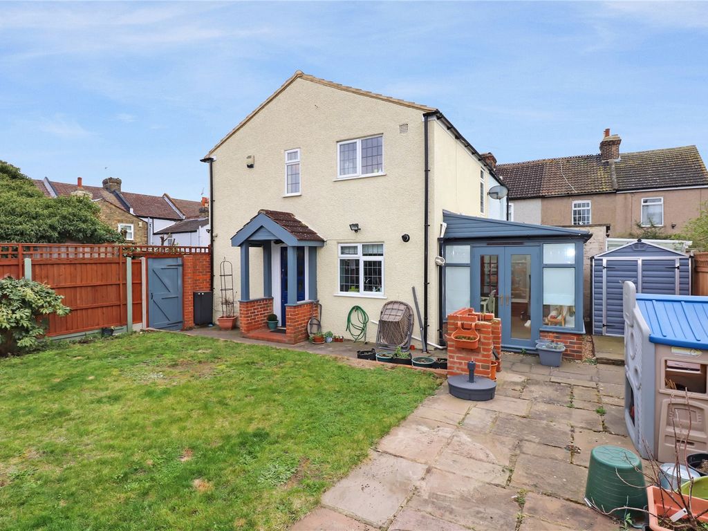 2 bed end terrace house for sale in Standard Road, Belvedere, Kent DA17
