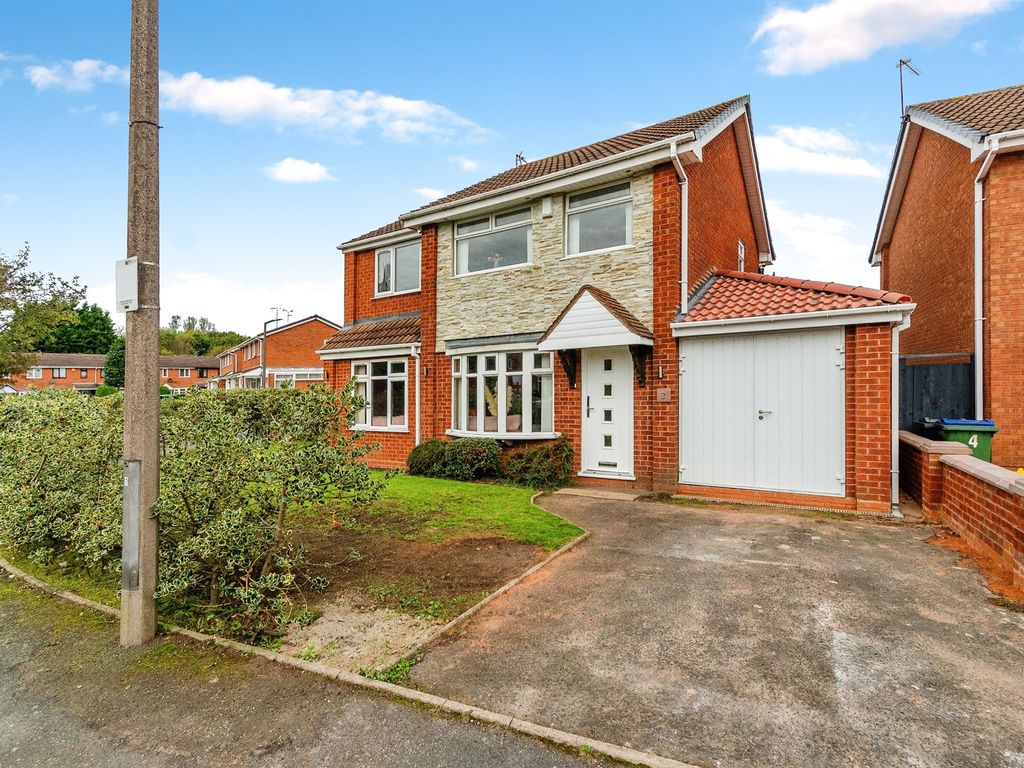 4 bed detached house for sale in Dawn Drive, Tipton DY4, £360,000 Zoopla