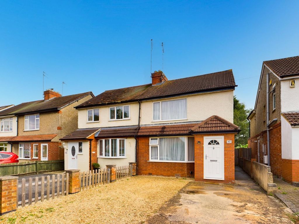 3 bed semidetached house for sale in Northampton Lane North, Moulton