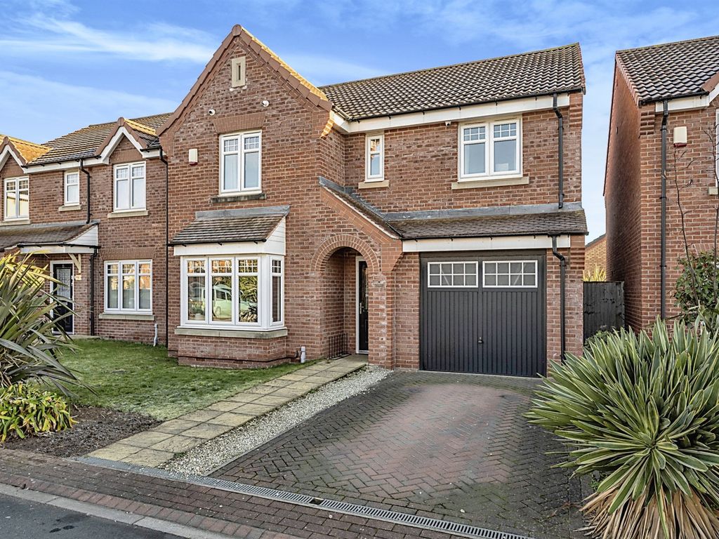 4 bed detached house for sale in Holly Field Crescent, Edenthorpe