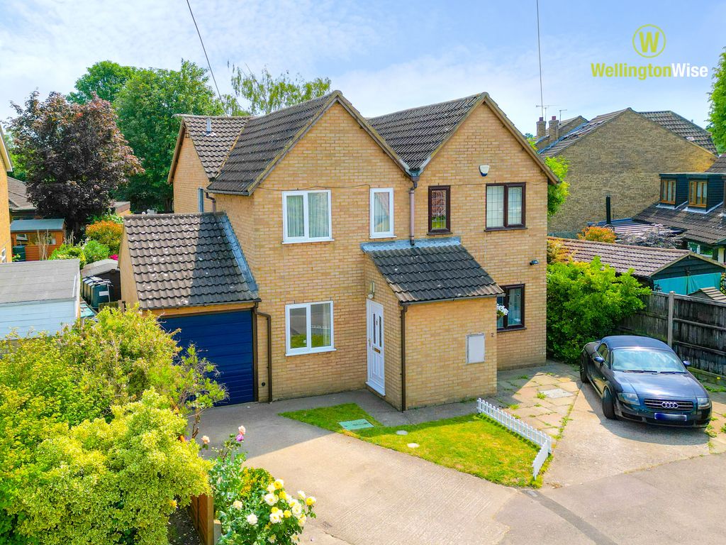 3 bed semidetached house for sale in Cheyney Street, Steeple Morden