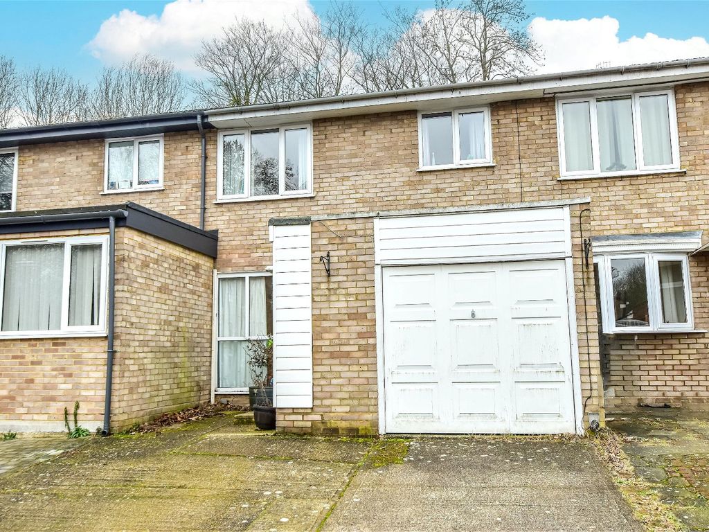 3 bed terraced house for sale in Peregrine Close, Watford WD25, £
