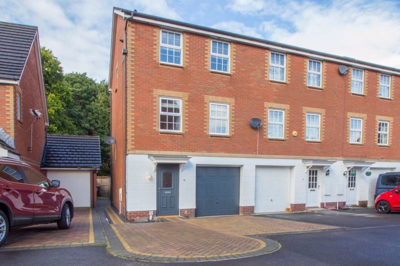 3 bed terraced house for sale in Chirk Close, Duffryn, Newport NP10