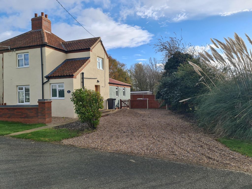 1 bed cottage to rent in Fen Lane, Metheringham LN4, £850 pcm Zoopla