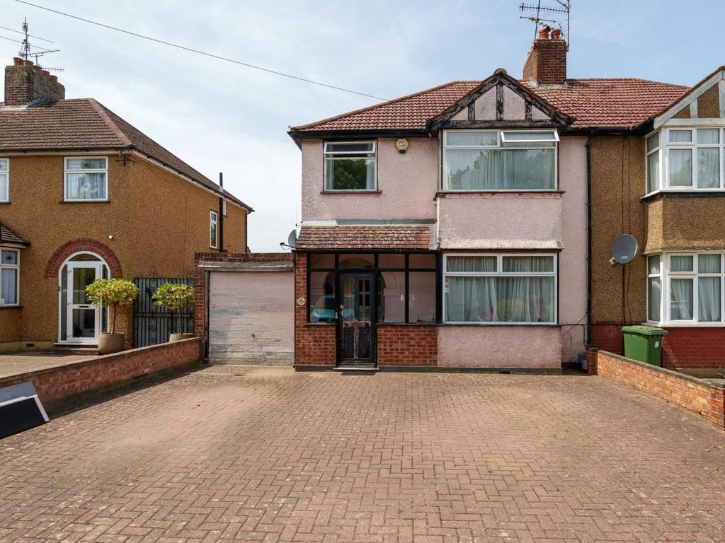 3 bed semidetached house for sale in Little Bushey Lane, Bushey WD23