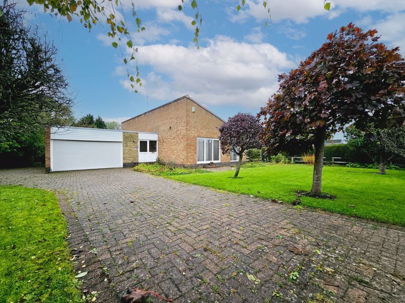 4 bed detached bungalow for sale in Collingwood Crescent, Ponteland