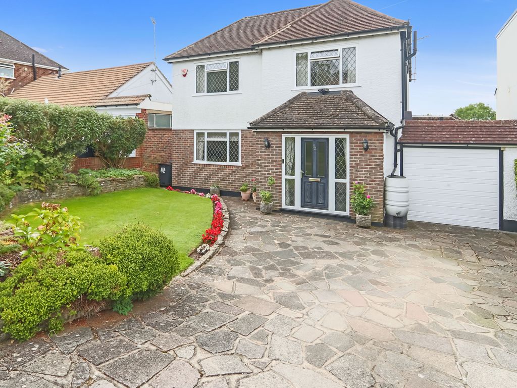 4 bed detached house for sale in Coulsdon Rise, Coulsdon, Surrey CR5, £