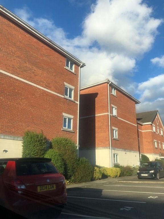 2 bed flat to rent in Old Coach Road, Runcorn WA7 Zoopla