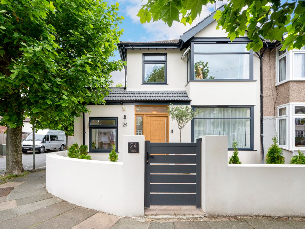 4 bed semidetached house for sale in Taunton Avenue, London SW20, £1,075,000 Zoopla