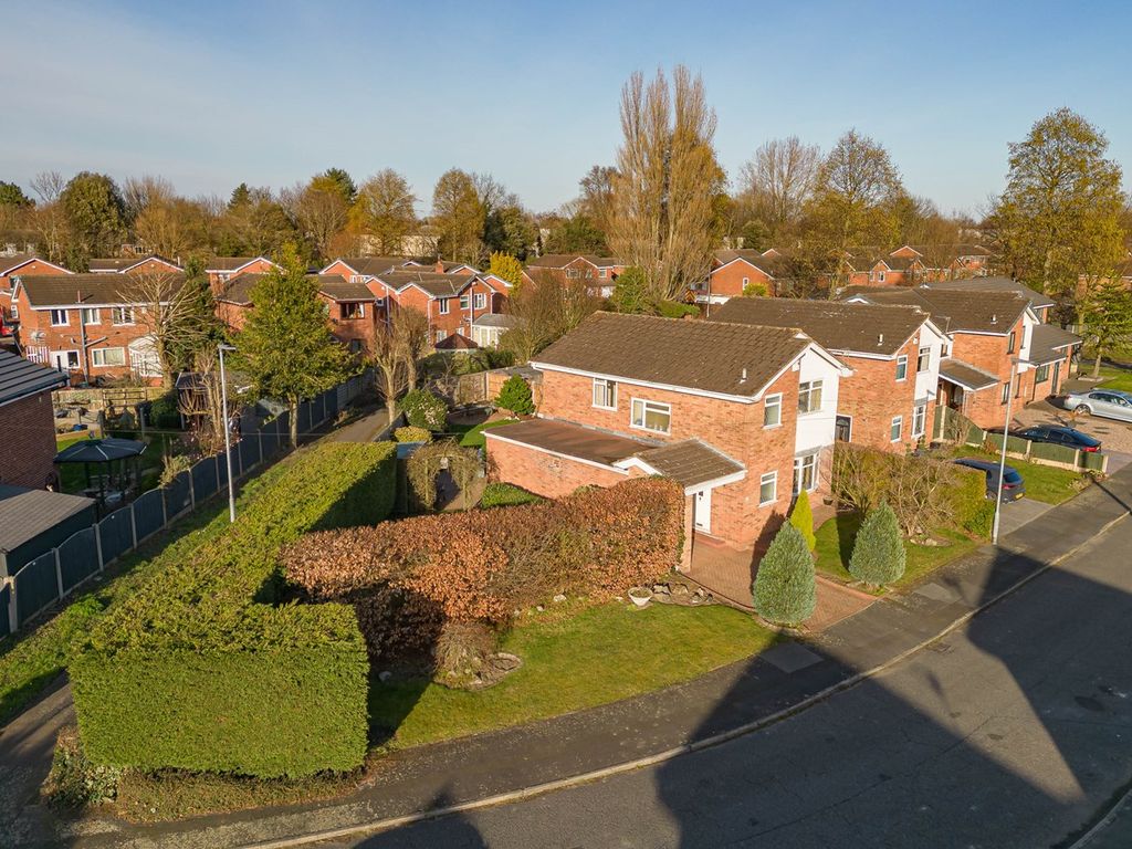 4 bed detached house for sale in Lawson Close, Woolston, Warrington WA1