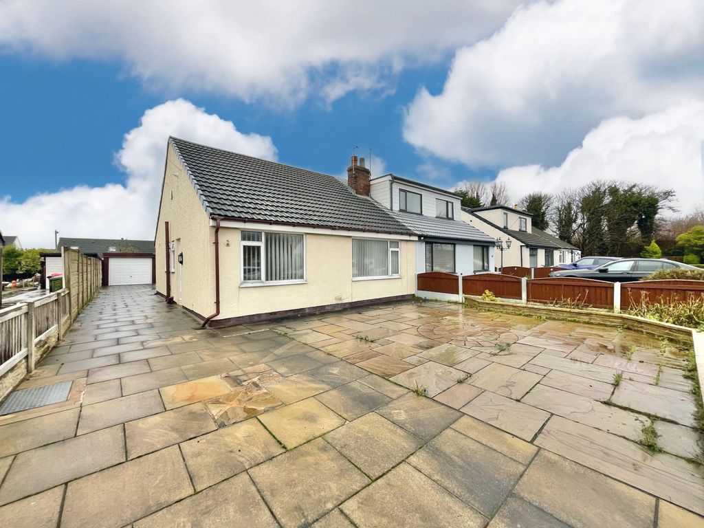 3 bed bungalow for sale in Berwick Avenue, Cleveleys FY5, £180,000 Zoopla