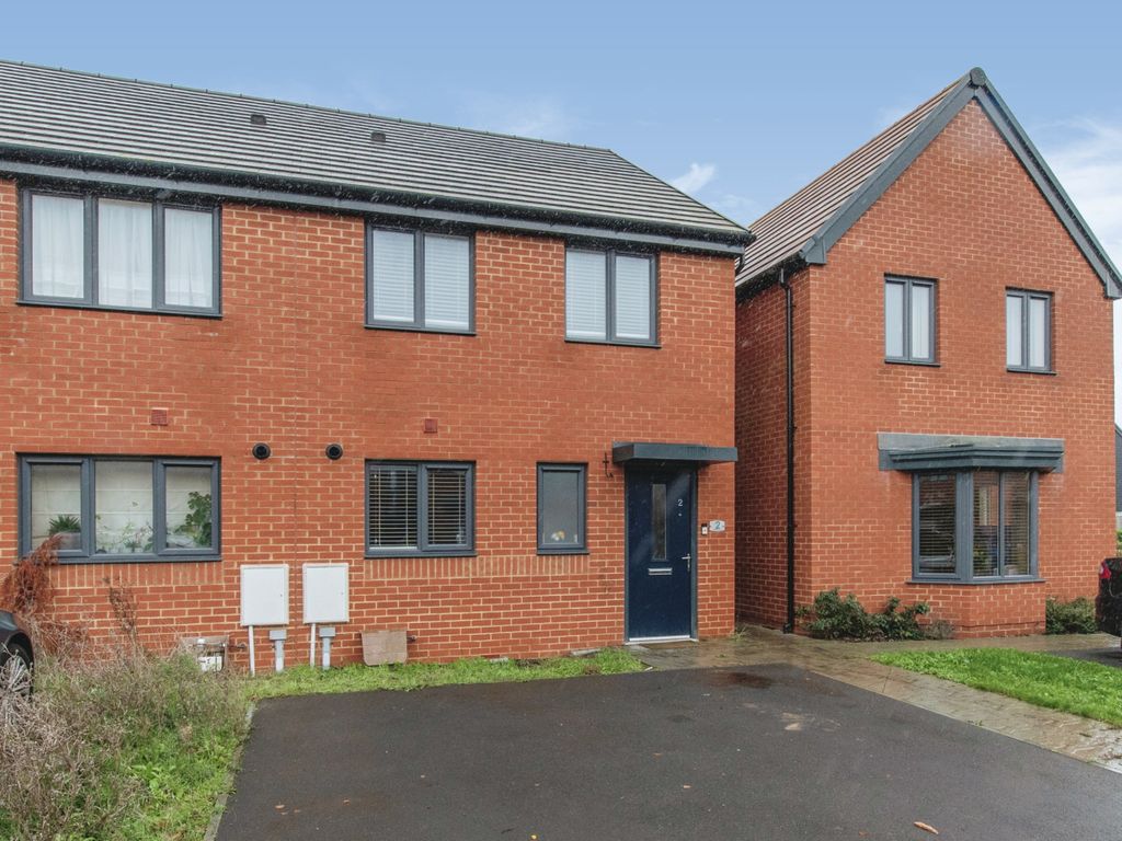 3 bed end terrace house for sale in Hardy Close, Queenborough ME11 Zoopla