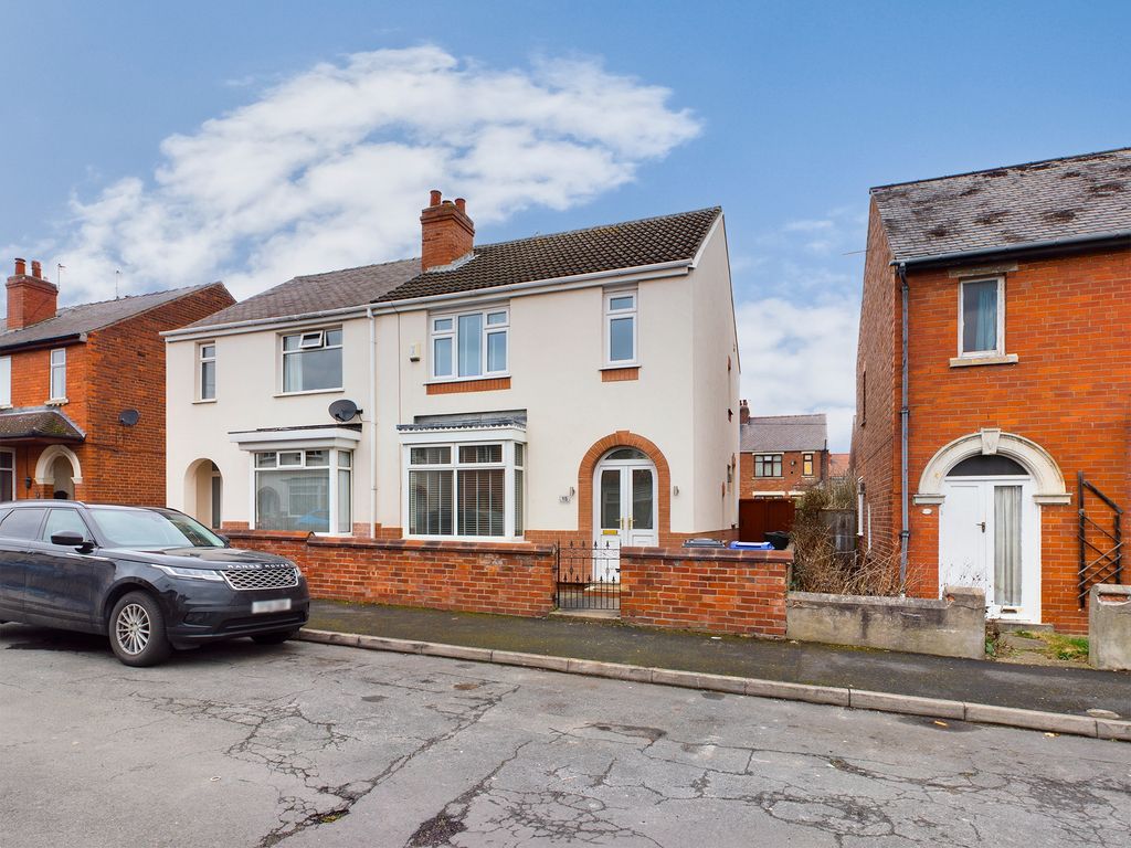 3 bed semidetached house for sale in Westmorland Street, Doncaster DN4