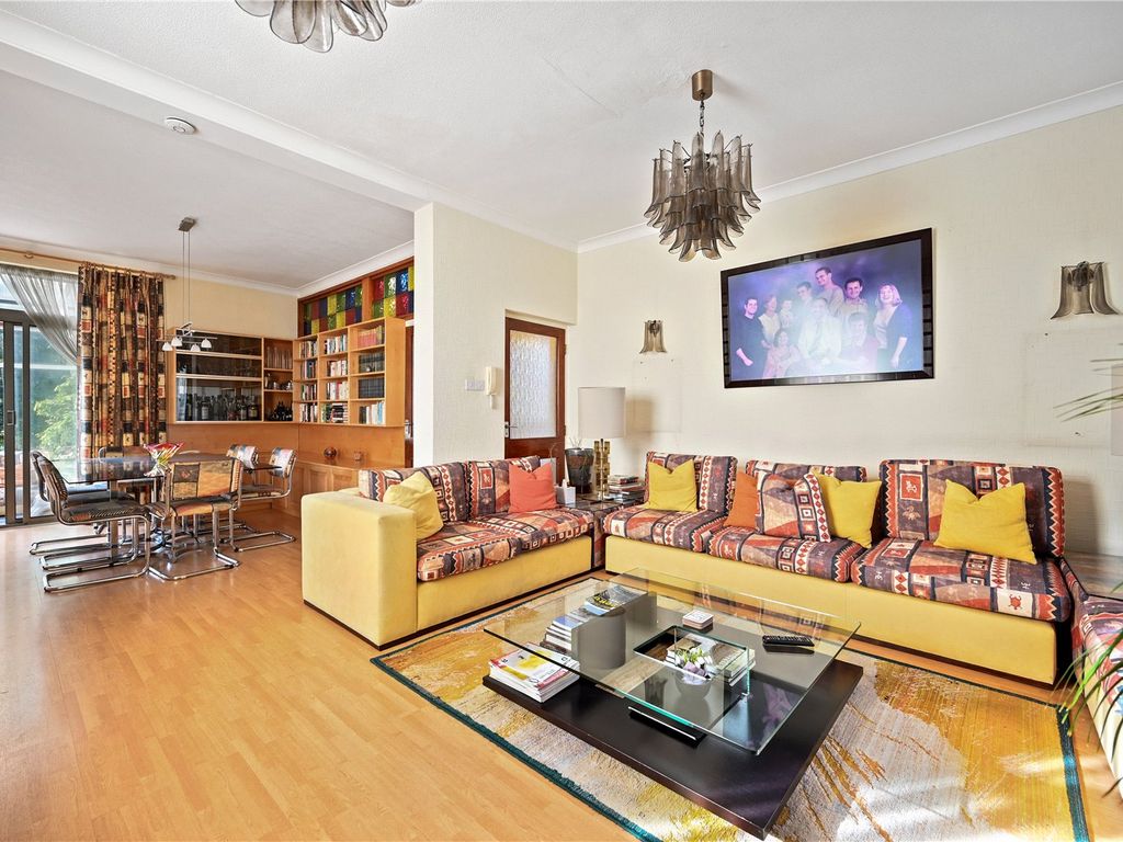 Leabank Close, Harrow-On-The-Hill, Harrow, Greater London HA1  