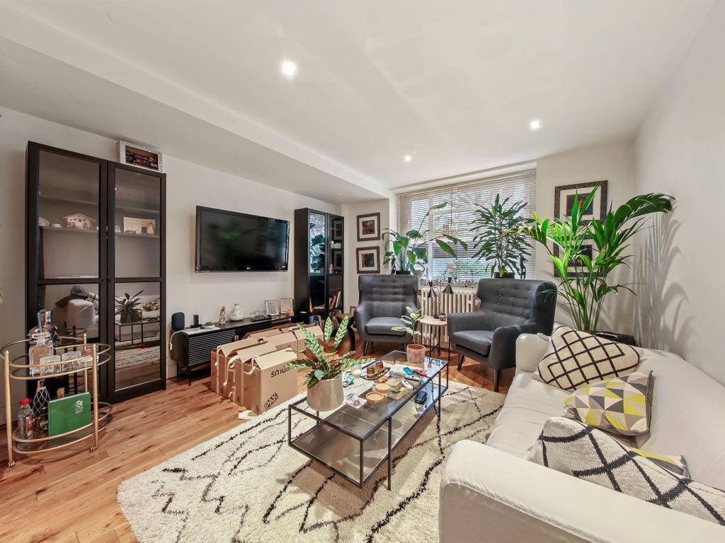 2 bed flat to rent in Caroline House, Bayswater Road, London W2, £3,350 pcm Zoopla