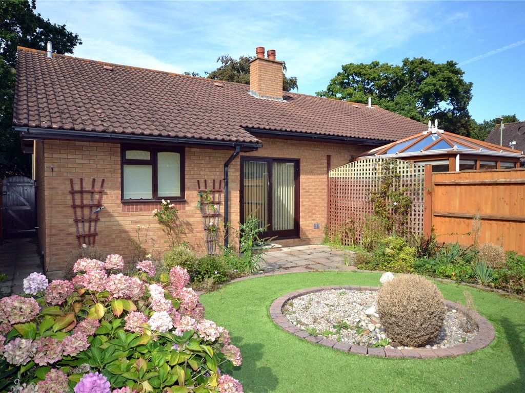 2 bed semidetached house for sale in Charnock Close, Hordle, Lymington