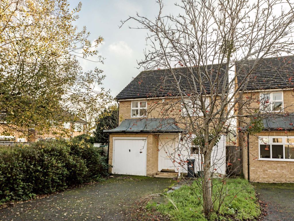 4 bed detached house for sale in Hillary Drive, Isleworth TW7 Zoopla