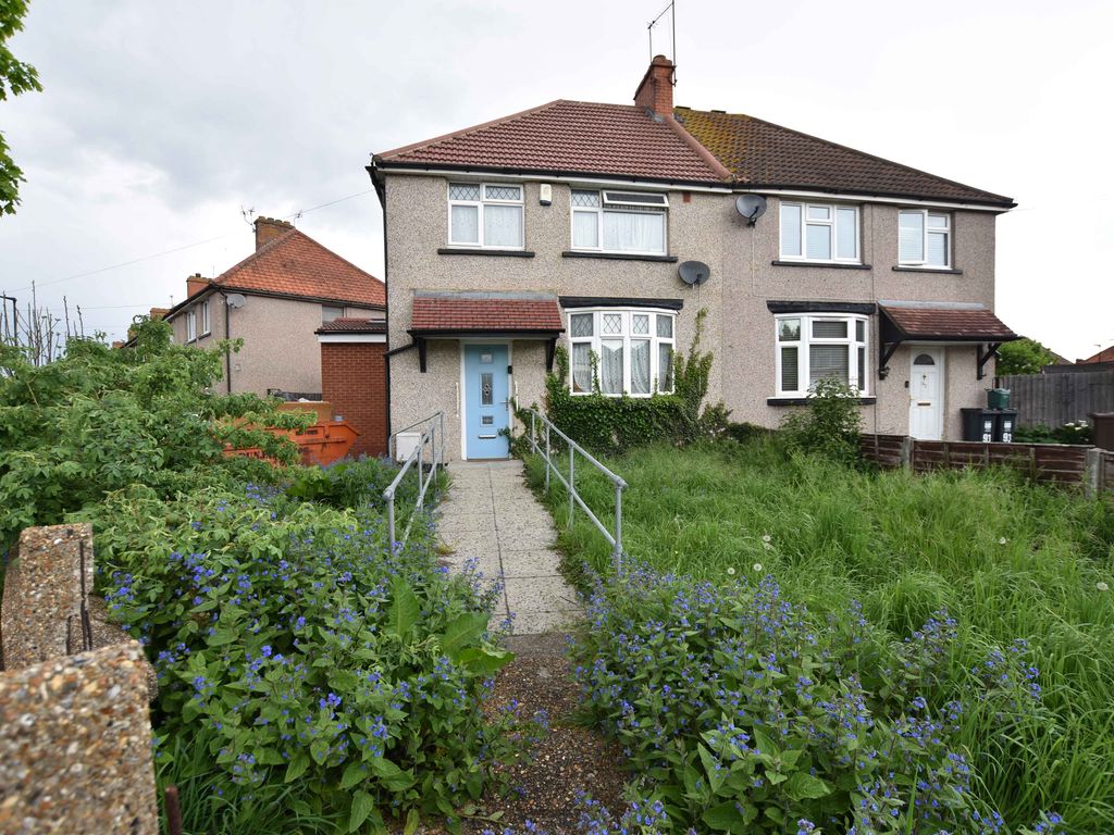 3 bed semidetached house for sale in Percival Road, Feltham, Middlesex