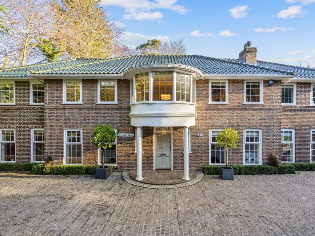 8 bed detached house for sale in Shirley Hills Road, Shirley CR0, £