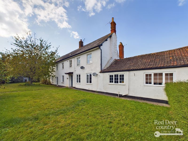 1 bed flat for sale in Long Street, Williton, Taunton TA4, £100,000