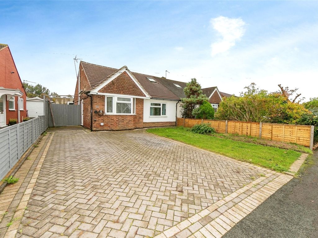 3 bed bungalow for sale in Winton Road, Reading RG2, £425,000 Zoopla