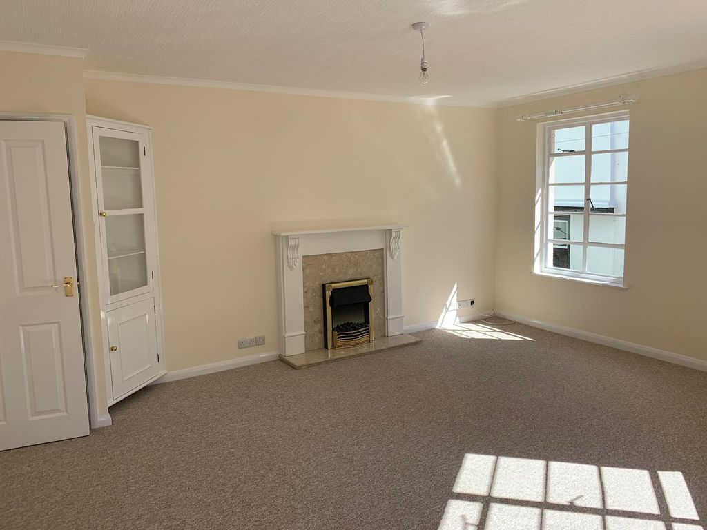 3 bed flat to rent in Anzac Street, Dartmouth TQ6 Zoopla