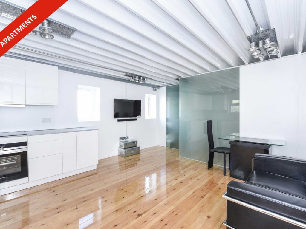 Scout Way, Mill Hill, London NW7  