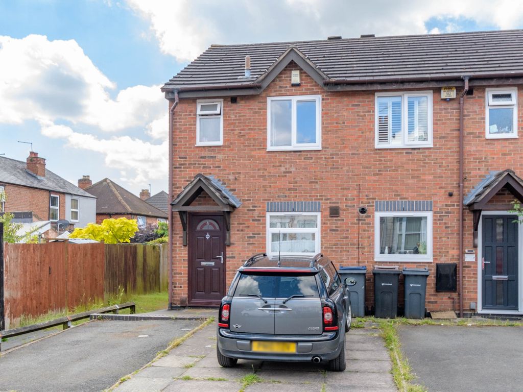 2 bed end terrace house to rent in Hunts Road, Birmingham, West