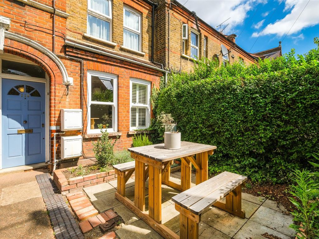 2 bed for sale in Warner Road, London E17 Zoopla
