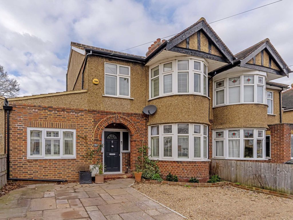 4 bed semidetached house for sale in Raeburn Avenue, Berrylands