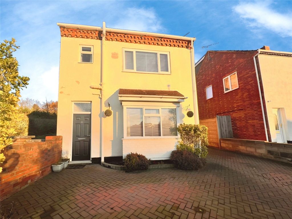 3 bed detached house for sale in Stanton Road, BurtonOnTrent