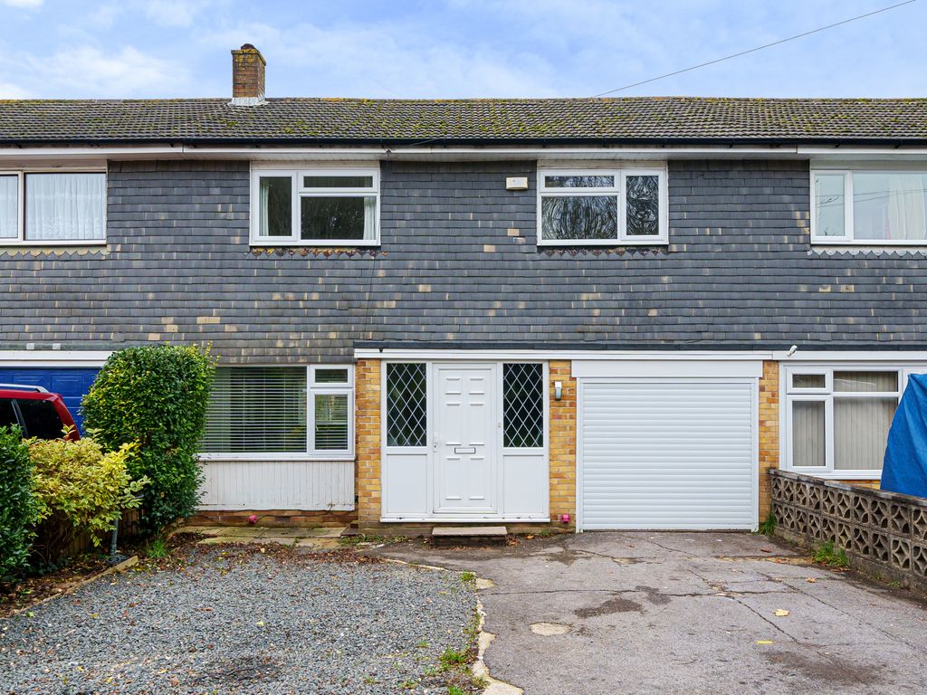 3 bed terraced house for sale in Keats Close, Waterlooville PO8, £