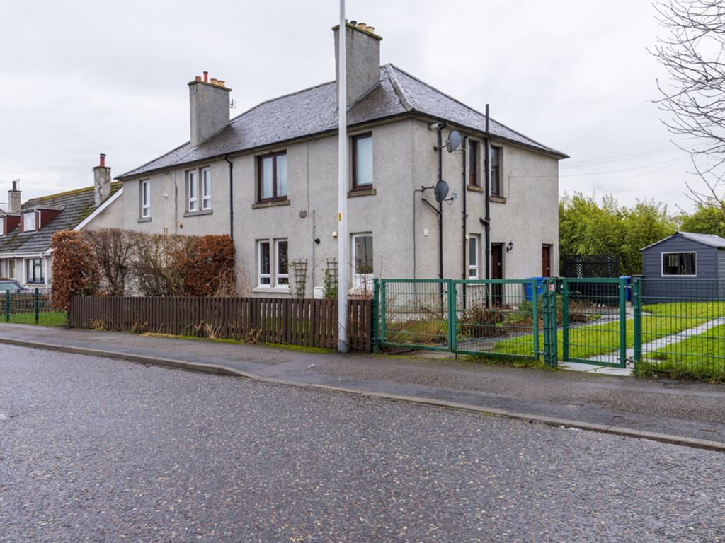 2 bed flat for sale in Lochalsh Road, Inverness IV3, £130,000 Zoopla