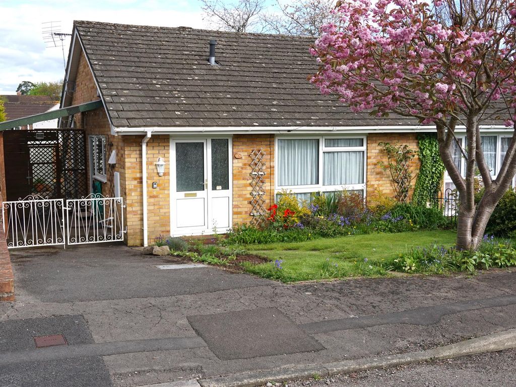 2 bed semidetached bungalow for sale in Wyebank Rise, Tutshill