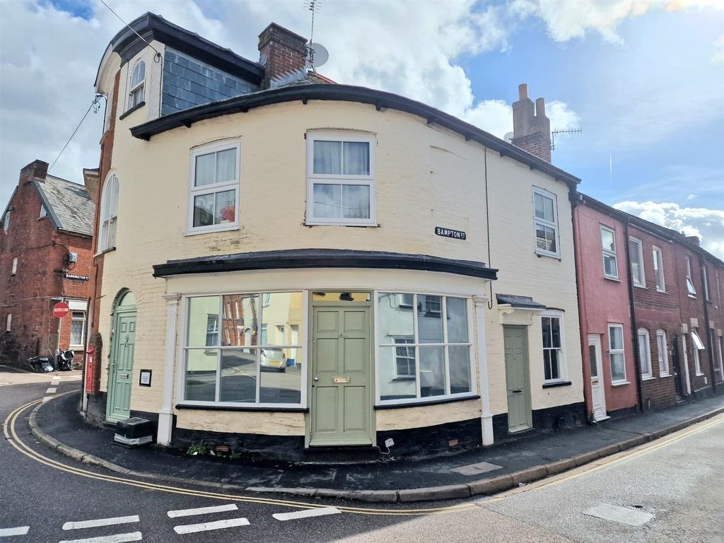 Bampton Street, Tiverton EX16  