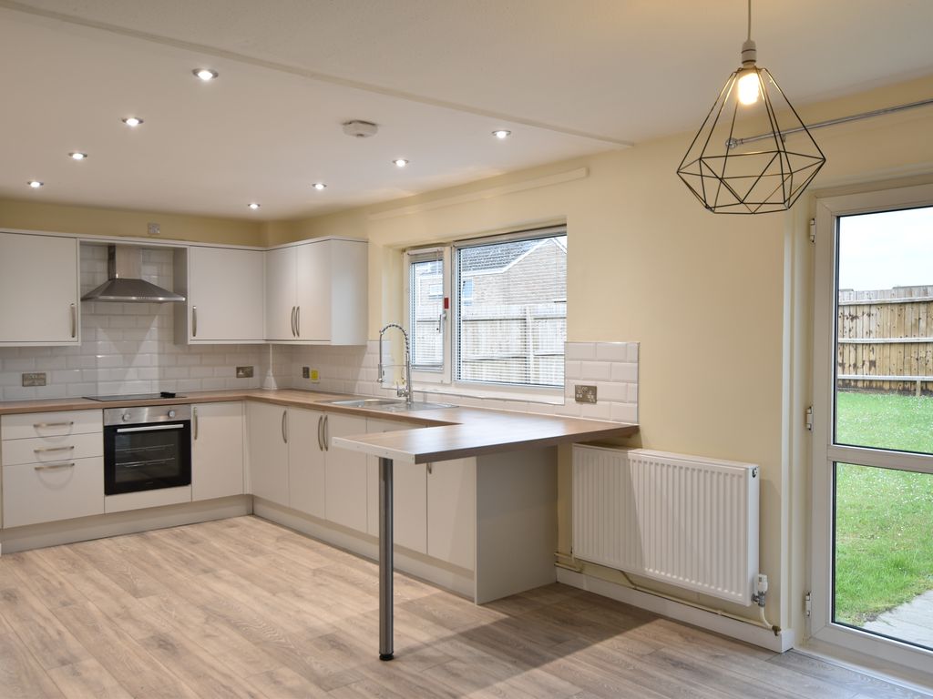 3 bed terraced house to rent in Maple Close, Raf Lakenheath, Brandon