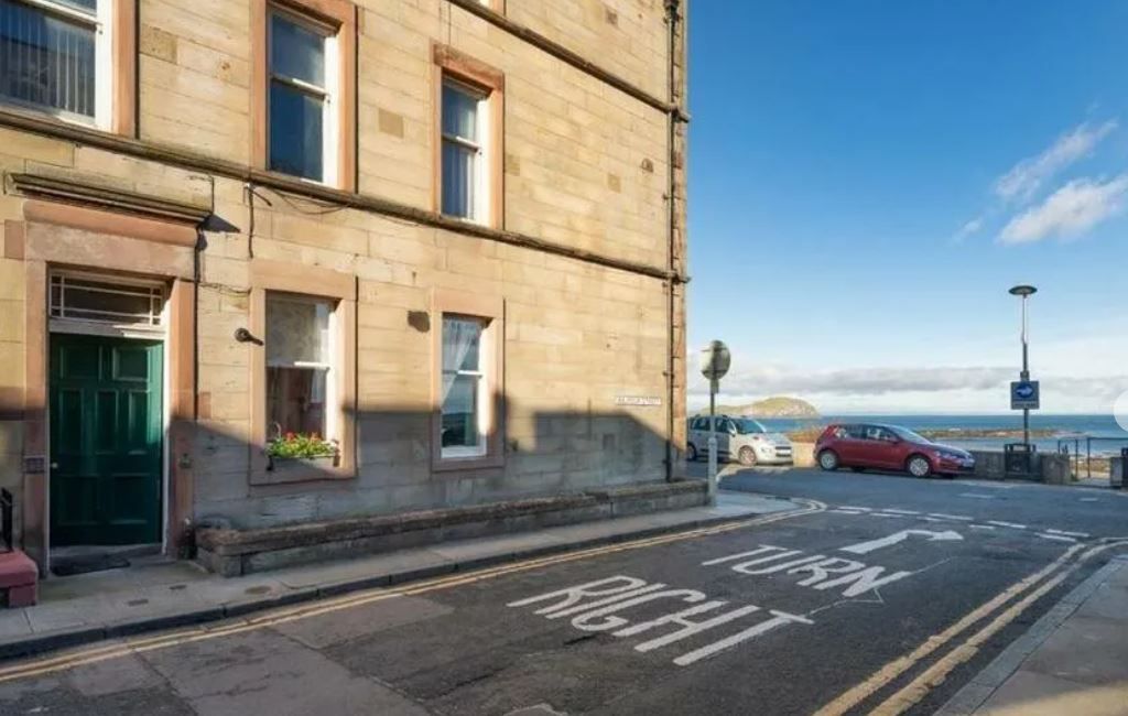 1 bed flat to rent in Balfour Street, North Berwick, East Lothian EH39