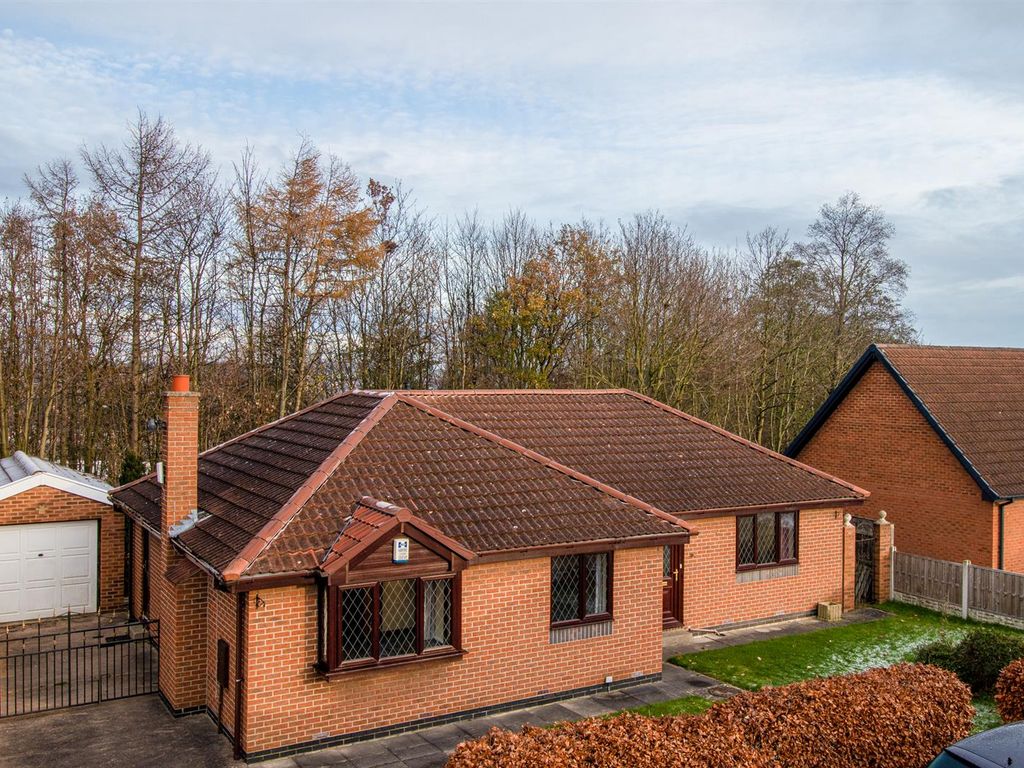 3 bed detached bungalow for sale in Meadow Croft, Hemsworth, Pontefract